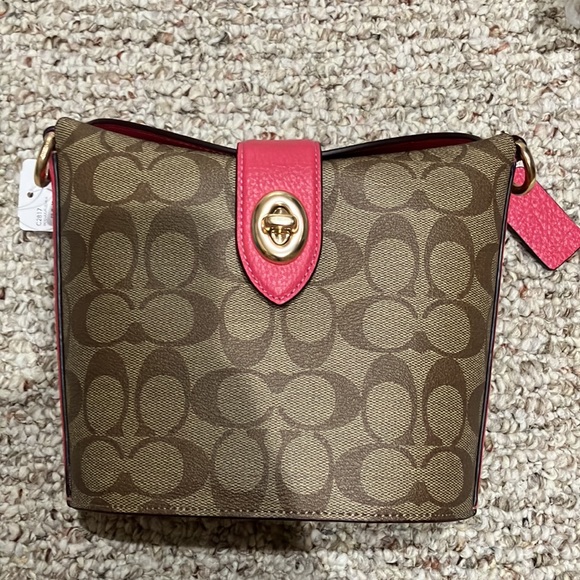 Coach Addie Crossbody In Signature Canvas C2817 - Picture 6 of 12